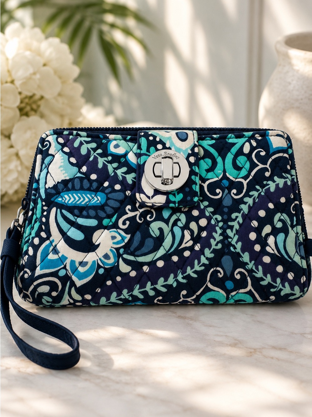 Vera Bradley Turn Lock Wallet Blue Quilted Floral Travel Wristlet Coastal Cottag